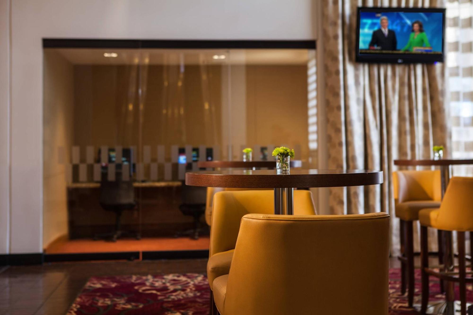 Kansas City Marriott Downtown Restaurant photo