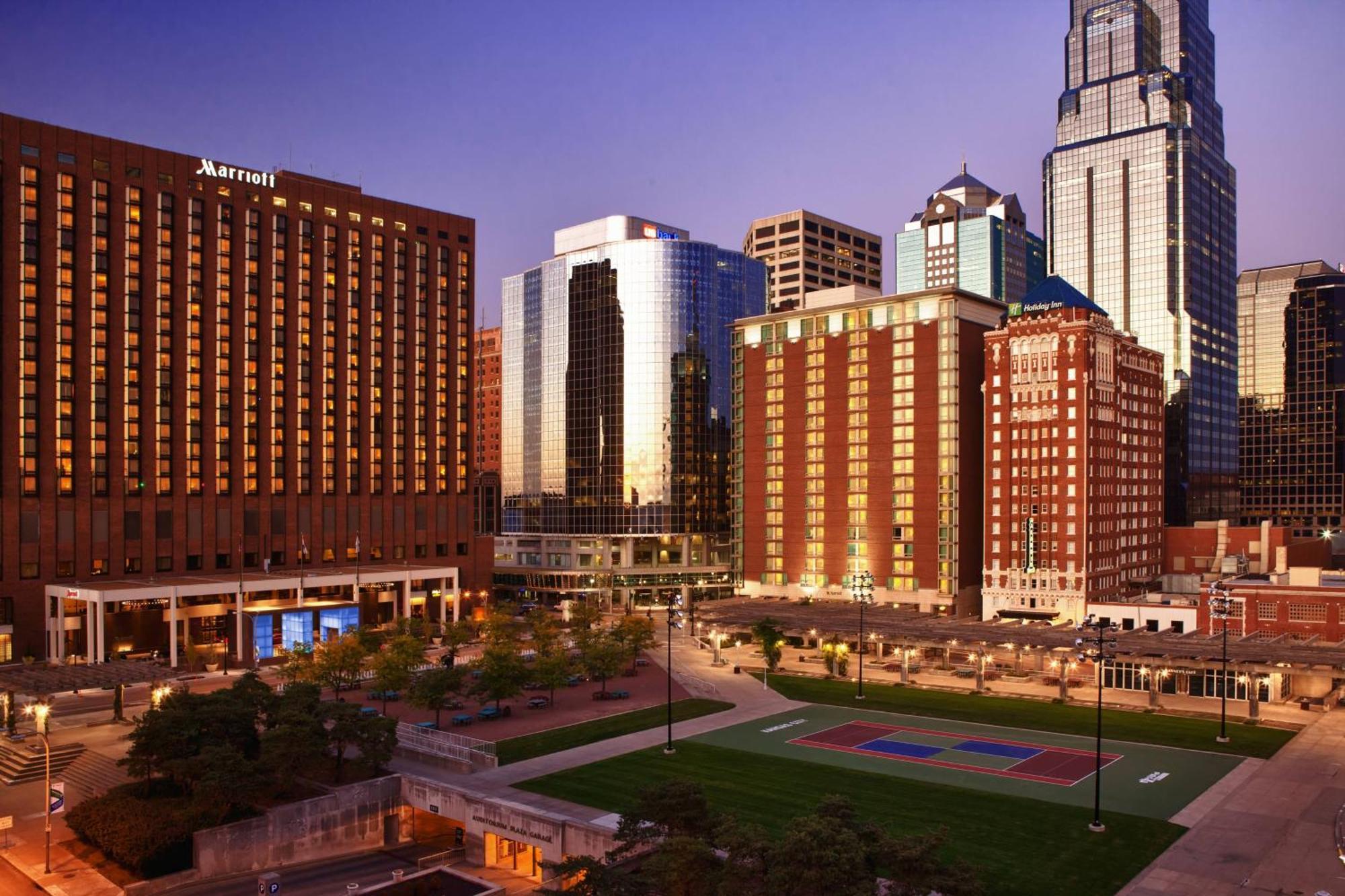 Kansas City Marriott Downtown Exterior photo